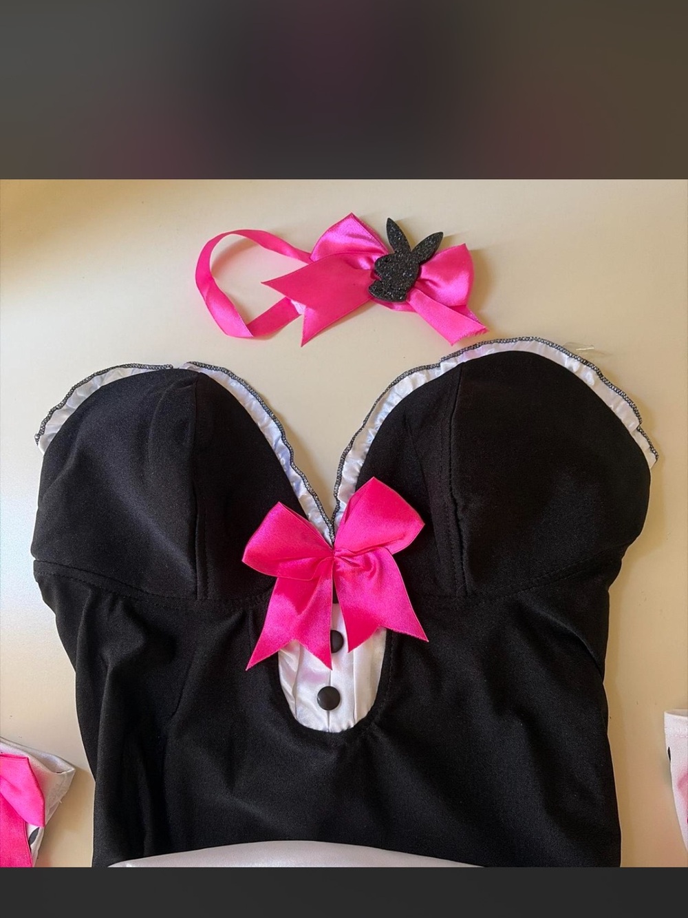 2000s Playboy mansion maid Halloween costume - Picture 3 of 8